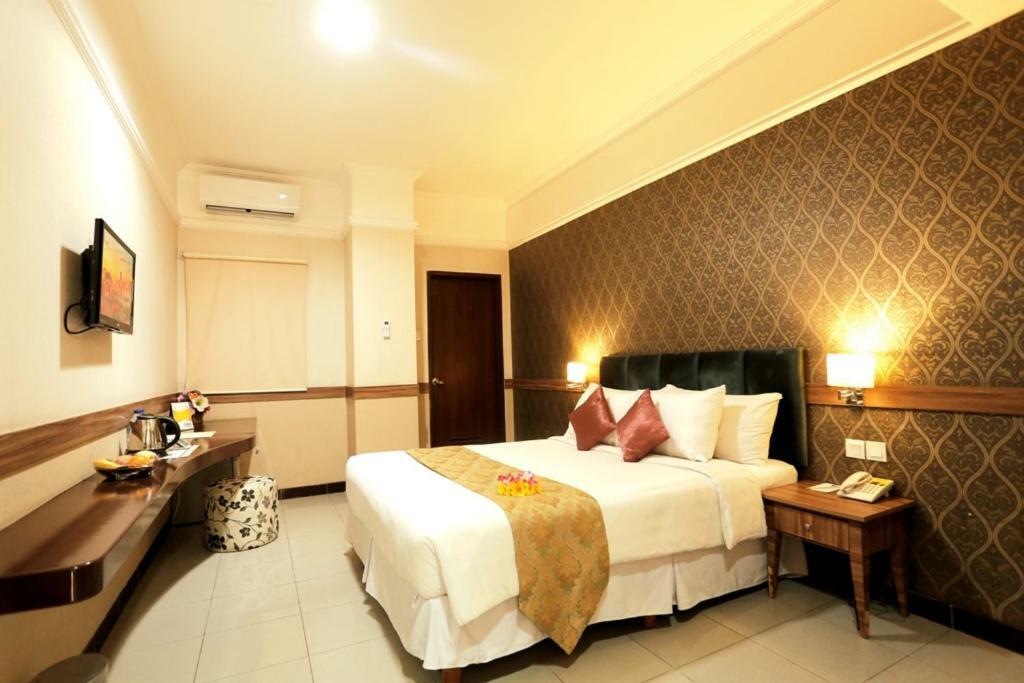 Amarelo Hotel Solo Exterior photo
