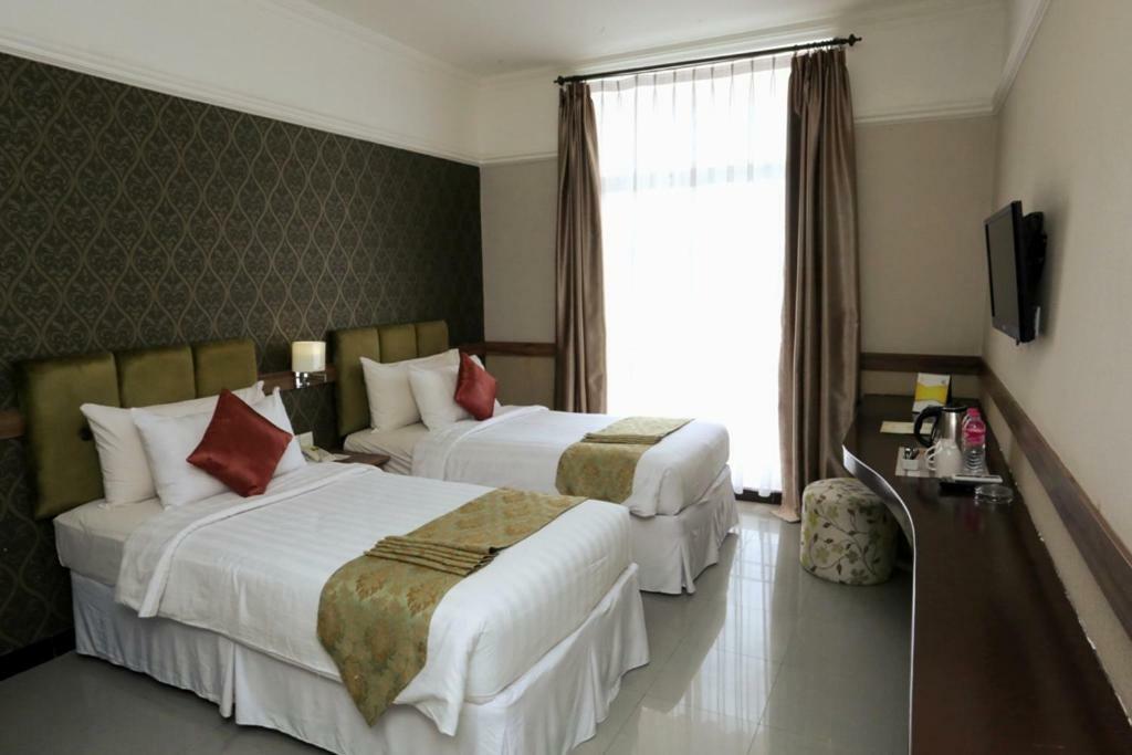 Amarelo Hotel Solo Exterior photo
