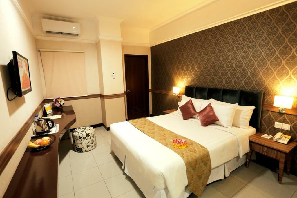 Amarelo Hotel Solo Exterior photo